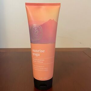 New BATH & BODY WORKS AROMATHERAPY “SUNRISE YOGA” CREAM Lotion Moisturizer 8 oz.